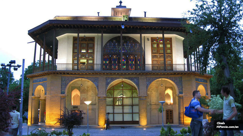 Chehel Sotoun palace