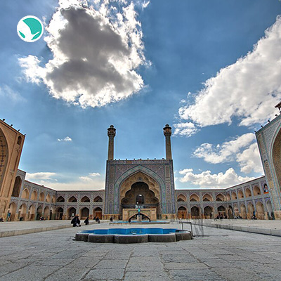 Visit 800 years of Islamic design in 2 hours
