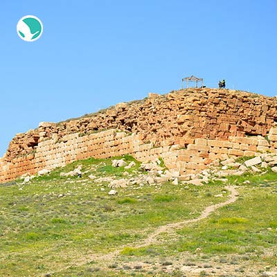 Tall-e Takht Fortification